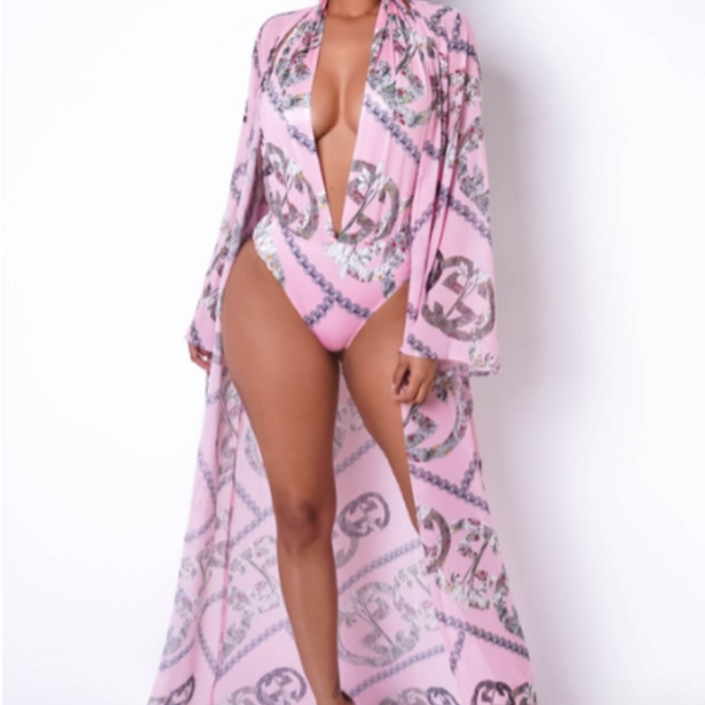 *NWT*2 Piece Swim Set